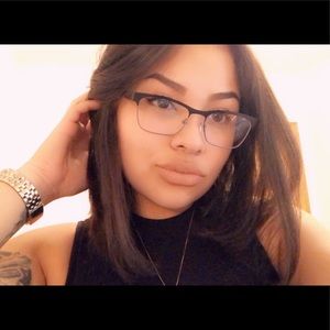 Meet your Posher, Marissa